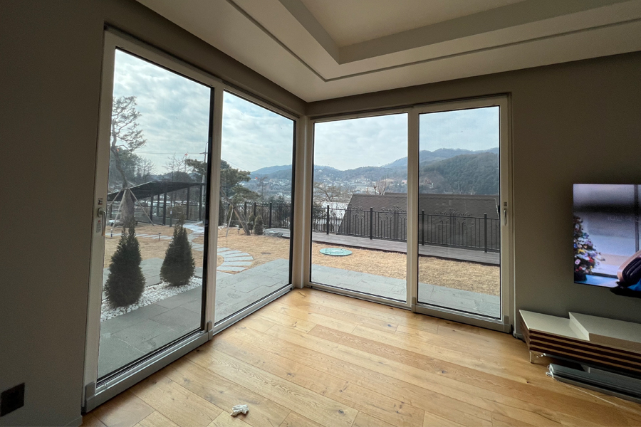 사생활 보호 필름 시공 사진