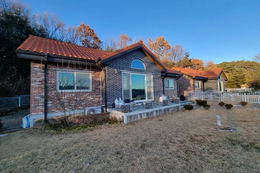 천안 전원주택 외관 통유리 파사드 시공 현장